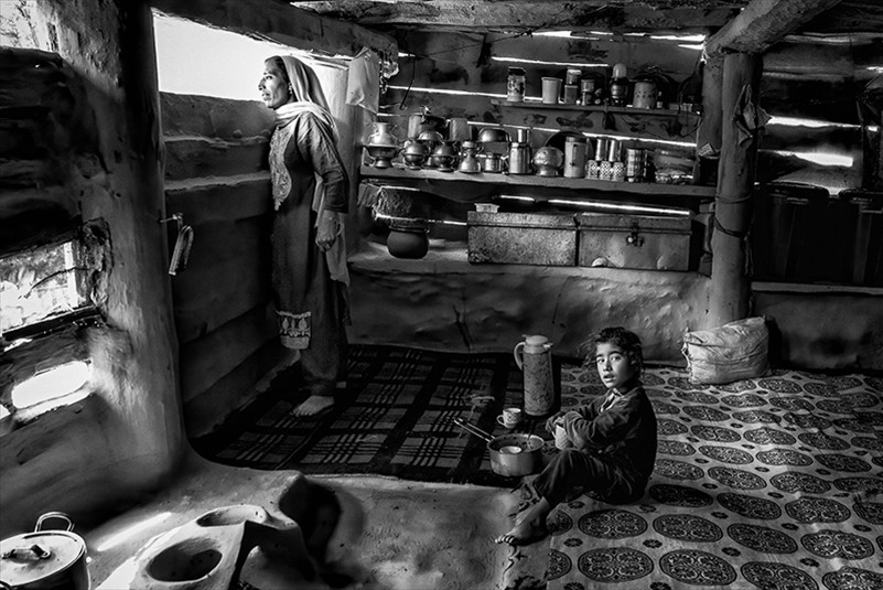 2025  Digital Mono of the Year Michael Hing Life Inside Looking Out